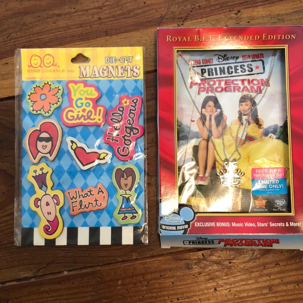 Backpack,Locker magnets and best friends necklace